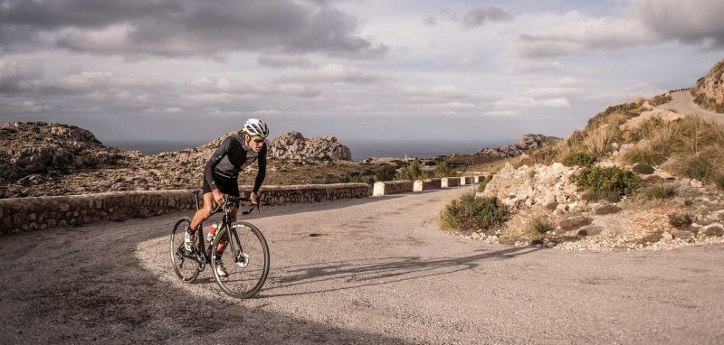 UNDER CONTROL ARMSLEEVES